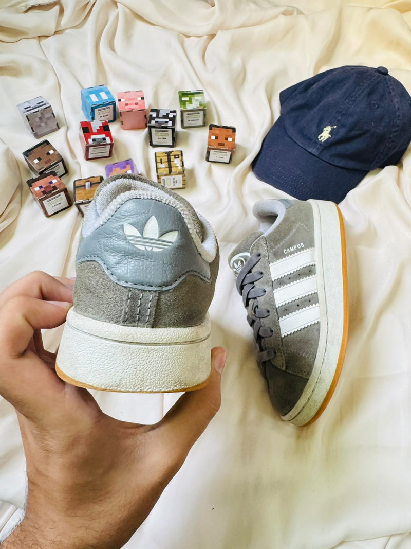 Adidas Campus kids sneakers grey white heel view