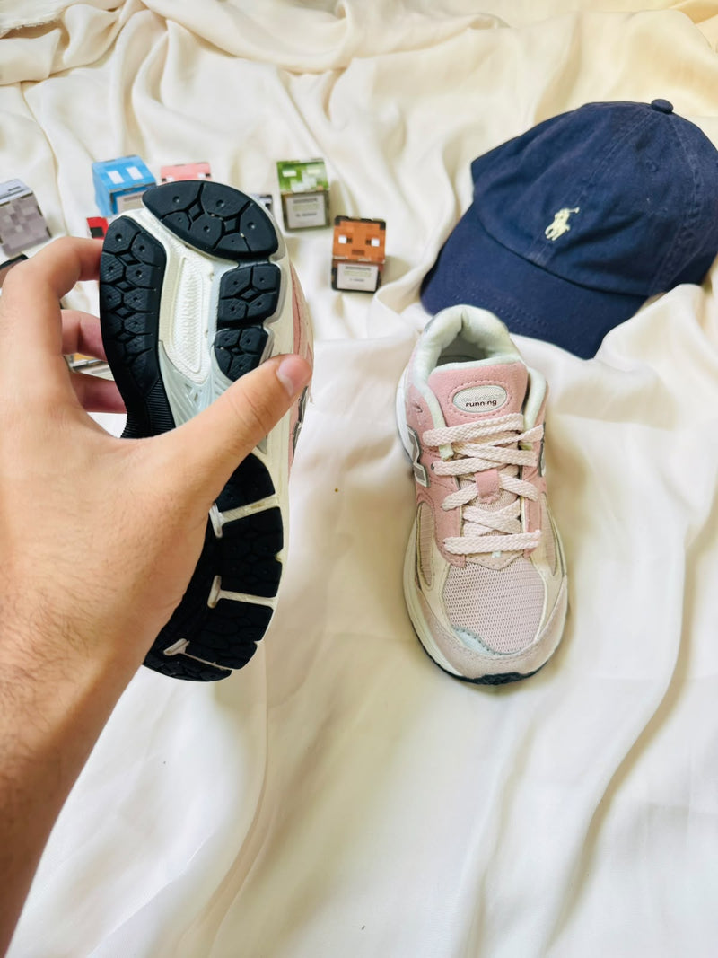 New Balance 2002R kids sneaker outsole