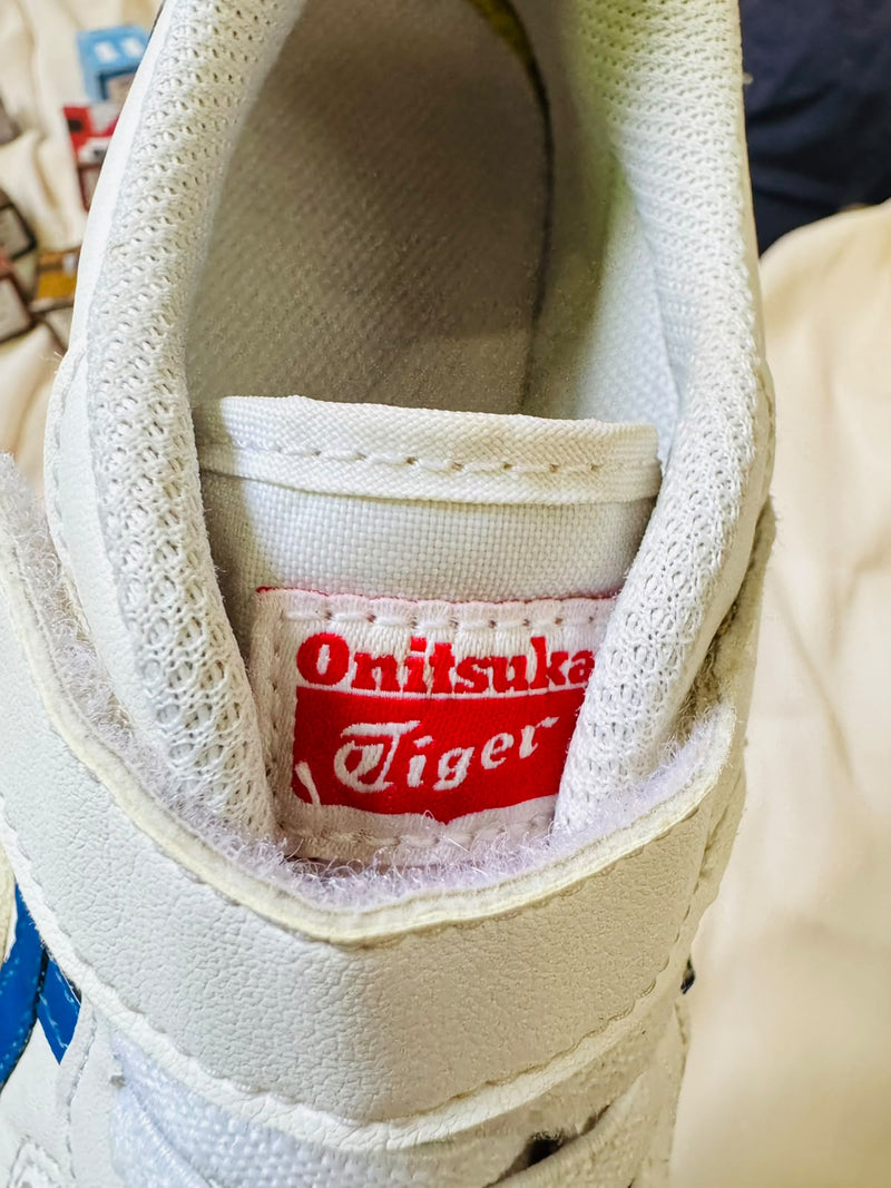 Onitsuka Tiger tongue label close-up