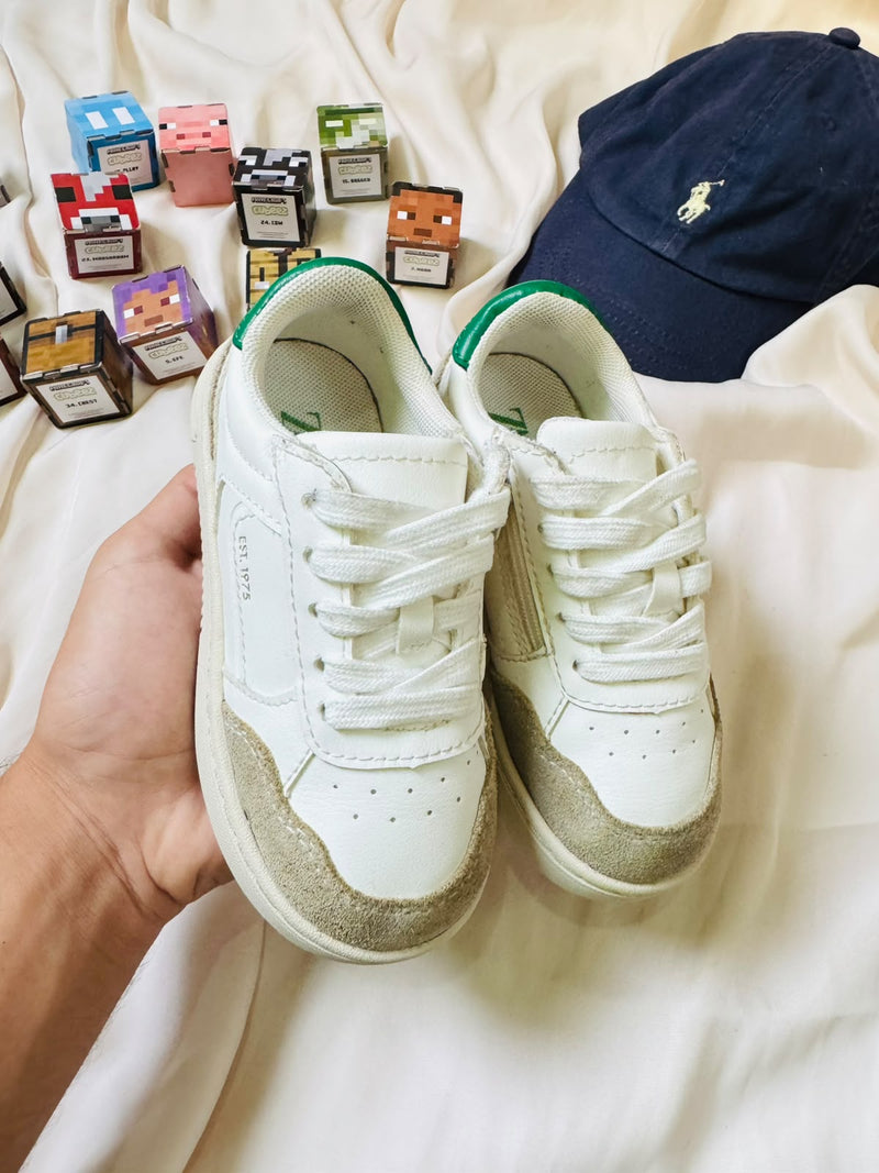Zara kids sneaker size label showing 25 FR