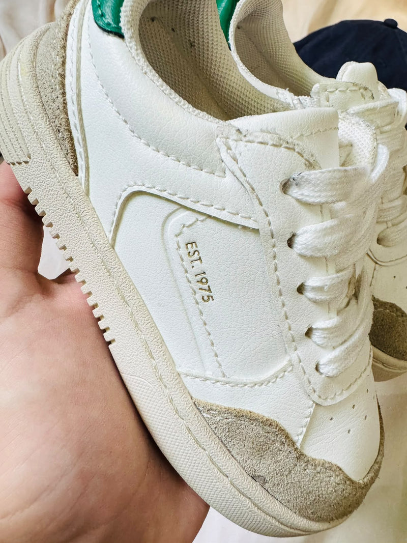 Zara kids sneaker white beige green side view